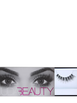 Huda Beauty Classic Lash 1 Giselle