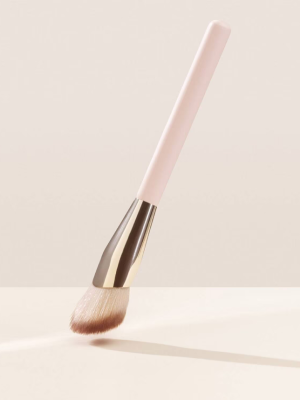 RARE BEAUTY Soft Pinch Liquid Blush Brush