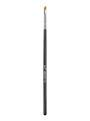 Sigma Beauty E06 – Winged Liner™ Brush