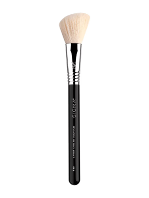 Sigma Beauty F40 – Large Angled Contour Brush