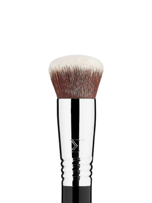 Sigma Beauty F82 – Round Kabuki™ Brush