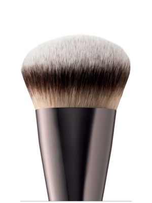 delilah Fuller Coverage Foundation Brush