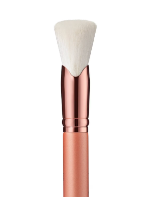 M.A.C Bronzer Fan Brush 143S