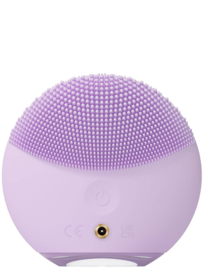 FOREO LUNA 4 MINI Dual-sided facial cleansing massager