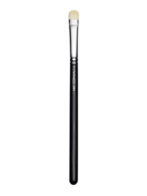 M.A.C 239s Eye Shader Brush Brush