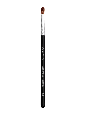 Sigma Beauty E42 Precision Firm Blender Brush